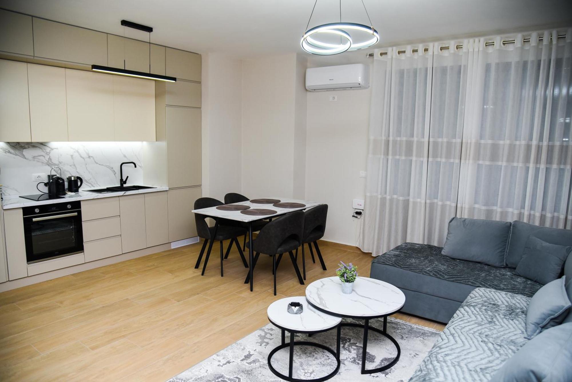 Seaside Grand * Durres